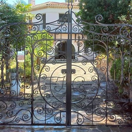 Appartement Et Sa Grande Terrasse En Rez De Jardin Сен-Глф Экстерьер фото
