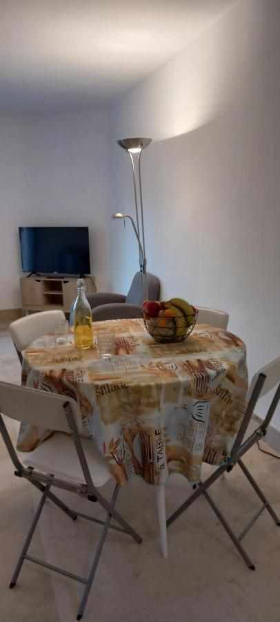 Appartement Et Sa Grande Terrasse En Rez De Jardin Сен-Глф Экстерьер фото